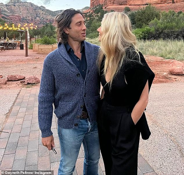 La pareja celebró su quinto aniversario en septiembre.