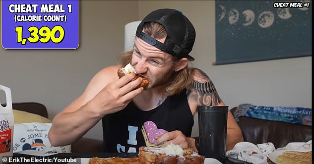 El youtuber ErikTheElectric intentó sobrevivir comiendo la dieta habitual de un jugador de la NFL durante 24 horas