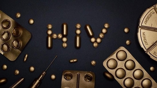2. Manejo de los efectos secundarios de los medicamentos: la terapia antirretroviral (TAR) es la base del tratamiento del VIH, pero a menudo conlleva efectos secundarios como náuseas, diarrea y pérdida de apetito.  Una nutrición adecuada puede ayudar a controlar estos efectos secundarios y mejorar la adherencia a la medicación.  Incluir en la dieta alimentos fáciles de comer y ricos en nutrientes, como sopas, batidos y verduras asadas, puede proporcionar nutrientes importantes sin exacerbar los síntomas gastrointestinales (Pixabay).