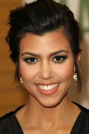 Gran cambio: Kourtney Kardashian sorprende a sus fans con una inteligente elección de estilo de vida