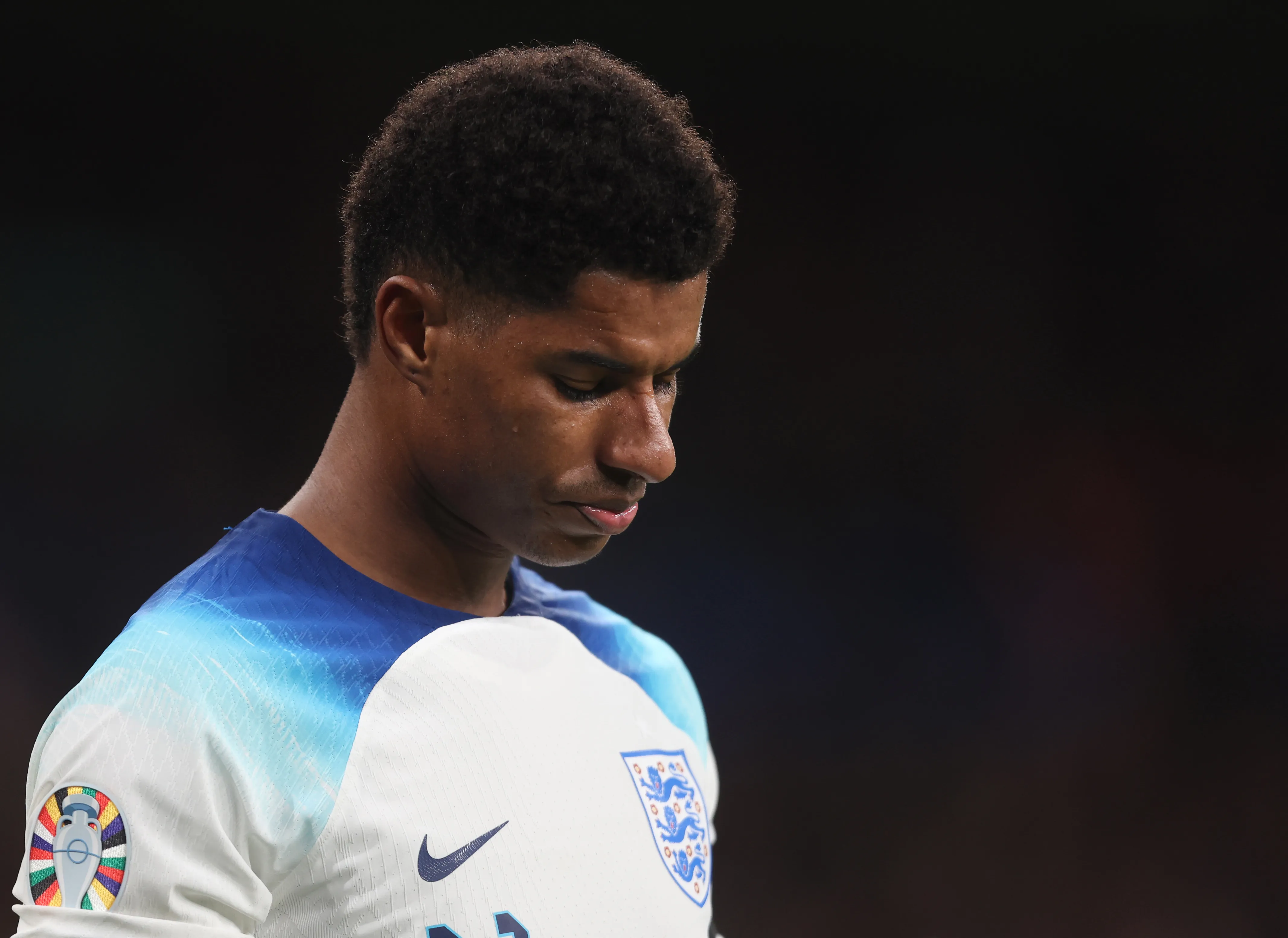 Ahora entra y sale de la selección de Inglaterra.