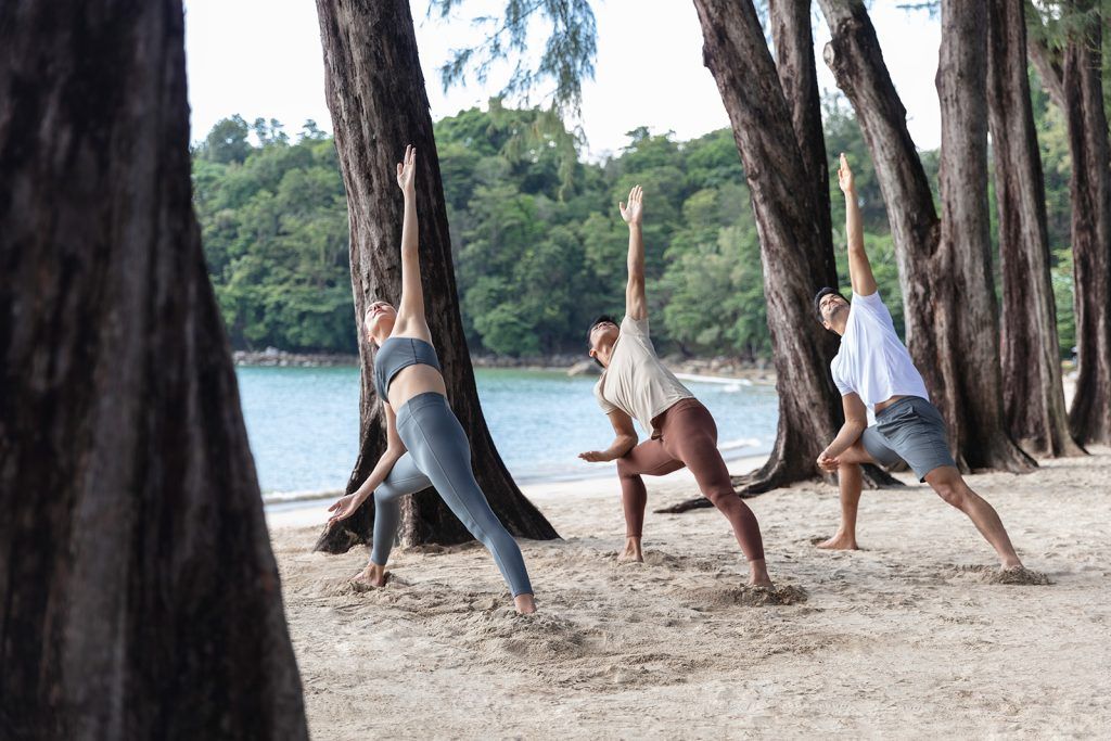 yoga en la playa