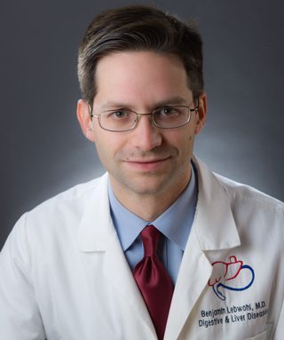 La imagen del Dr. Benjamin Lebohl, gabroenterogista