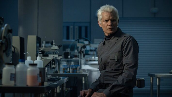 Timothy Olyphant cuando Kirssh Alien: Earth