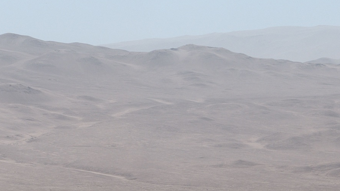 Curiosity está buscando una imagen del panorama del panorama marciano