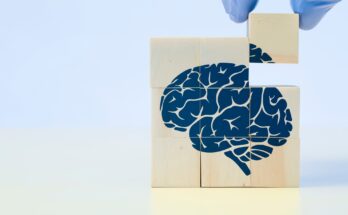 Study: Predicting onset of symptomatic Alzheimerʼs disease with plasma p-tau217 clocks. Image Credit: Antonio Marca / Shutterstock