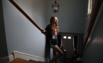 Kaylee Joaquim has difficulty with stairs because of long COVID.